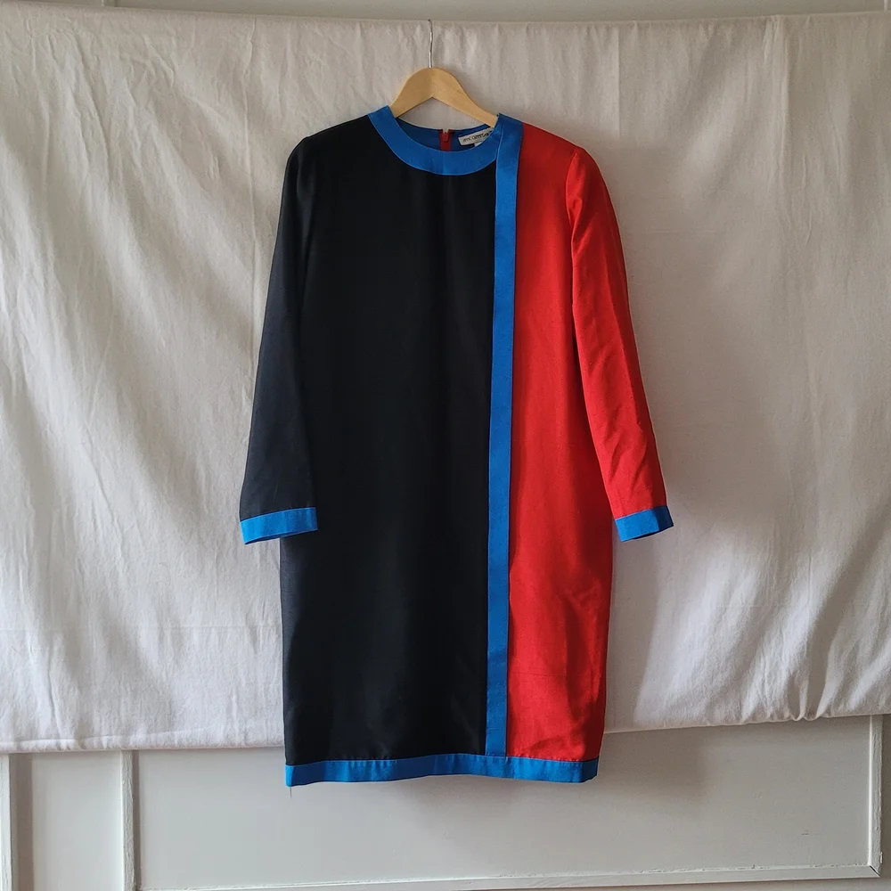 100% Silk Vintage Colorblock Shift Dress in Black, Red & Teal - Picture 1 of 4